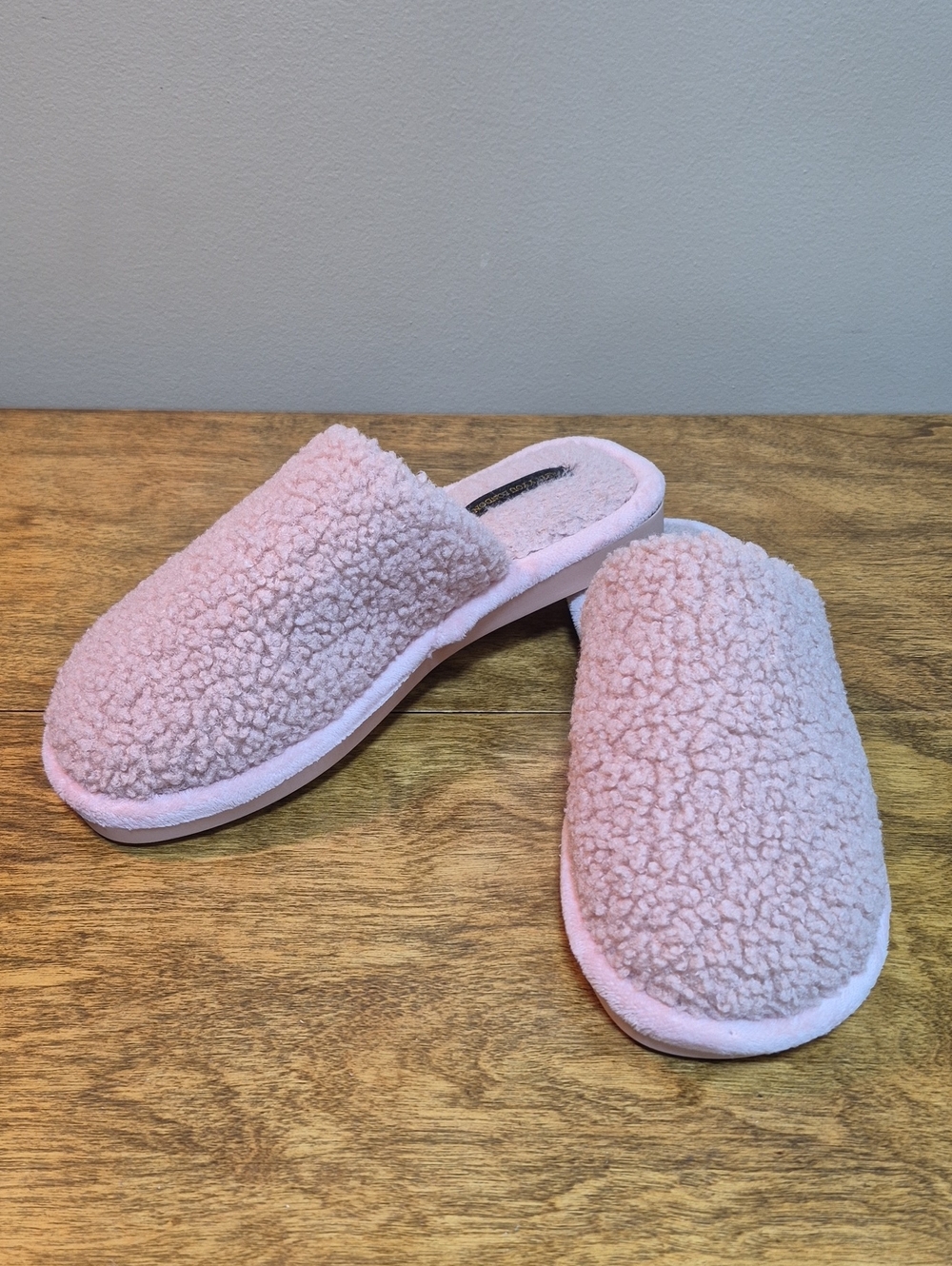 PRETTY YOU LONDON Women's Cozy Soft Pink Sherpa Slide Slippers
